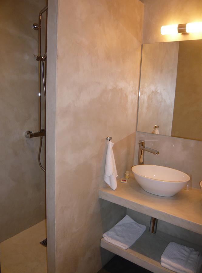 Au Petit Cuchet Hotel *